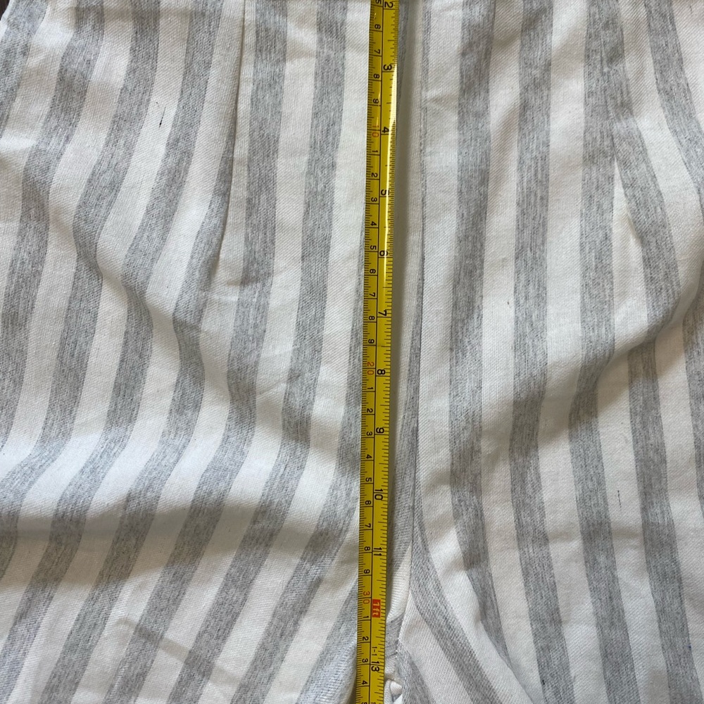 Sadie and Sage Grey and White Straps Elegant Jumpsuit Wide Legs Trending Now S - Picture 9 of 10